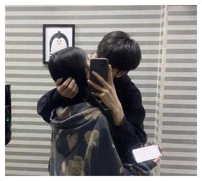 国产情侣露脸,甜蜜瞬间见证爱情力量  第3张